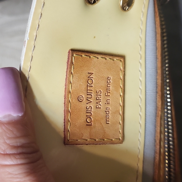 Tote - Picture 5 of 12